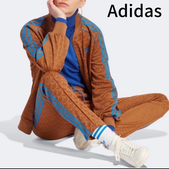 ✨Host pick✨Adidas originals superstar jacket
Excellent condition - Picture 2 of 7